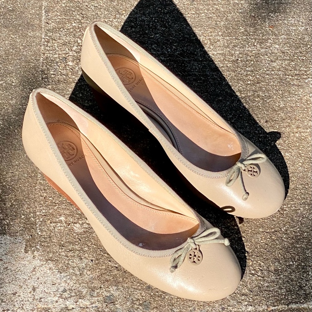 Tory Burch wedge heels size 9